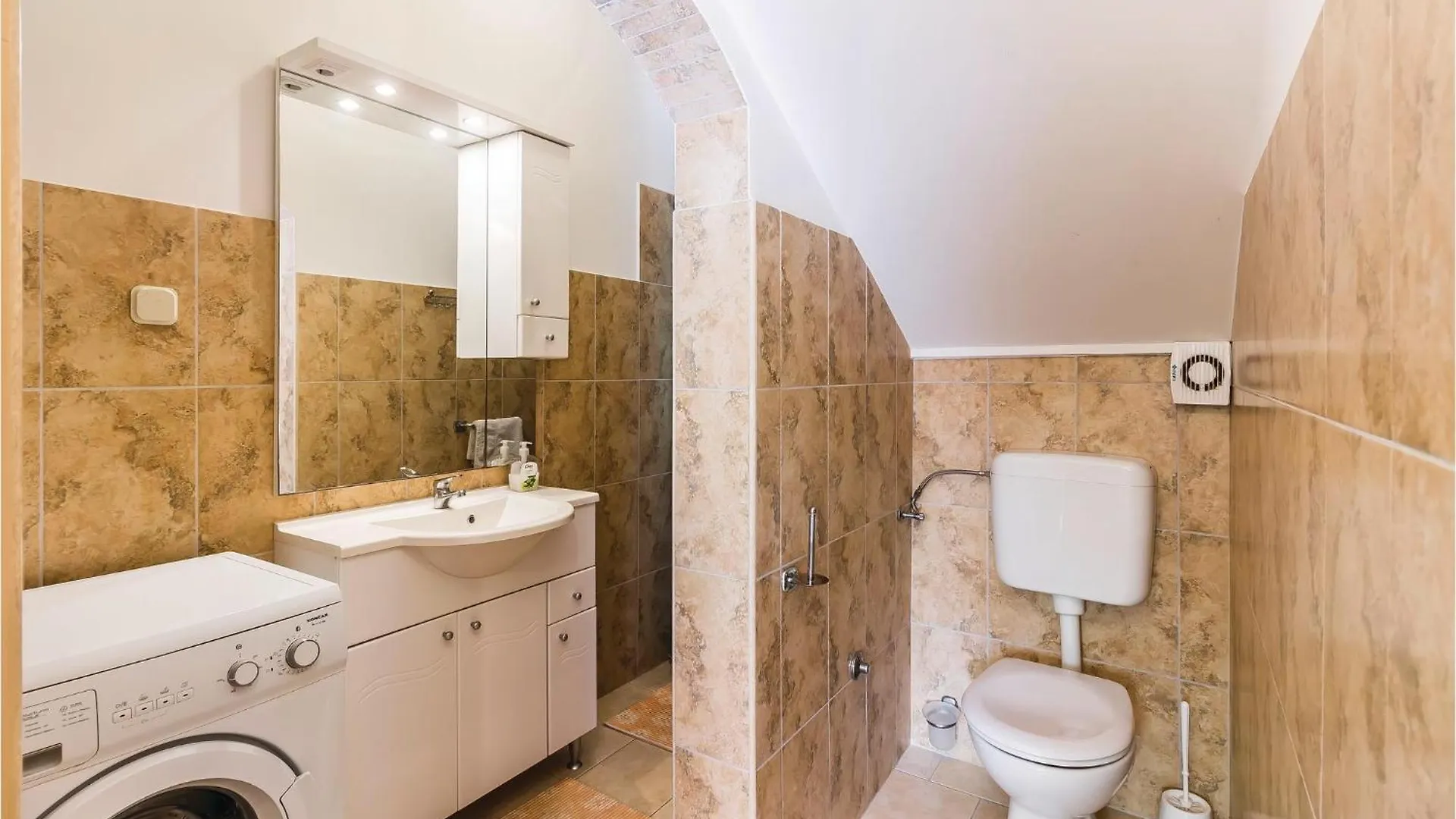 Lovely Apartment In Pula With Wifi Loborika 0*,  克罗地亚