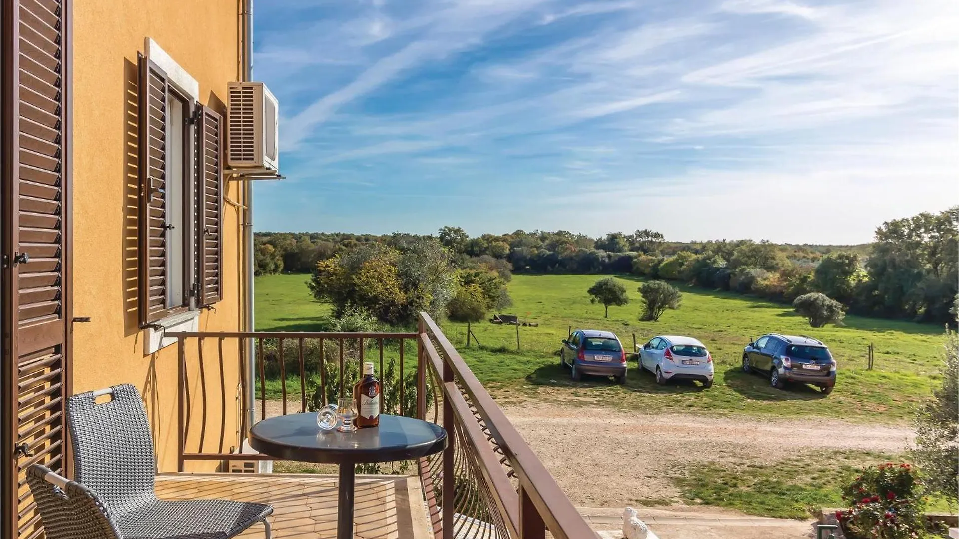 Lovely Apartment In Pula With Wifi Loborika